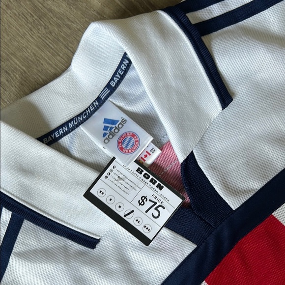 Adidas Bayern Munich Boys 2000 - Picture 2 of 7
